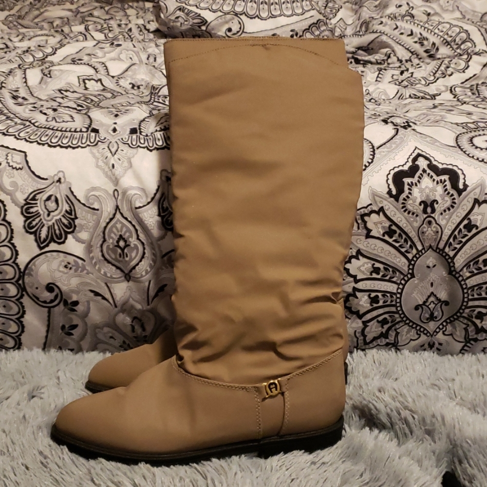 ETIENNE AIGNER boots